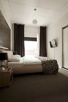 Hotel Auberge Nassau 3*